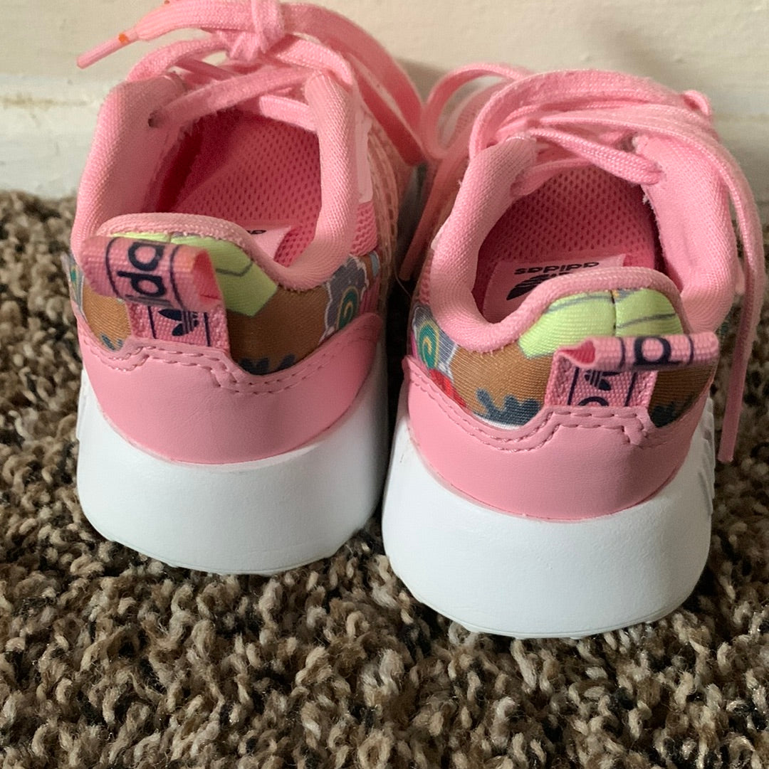 Adidas mesh little girls sneakers