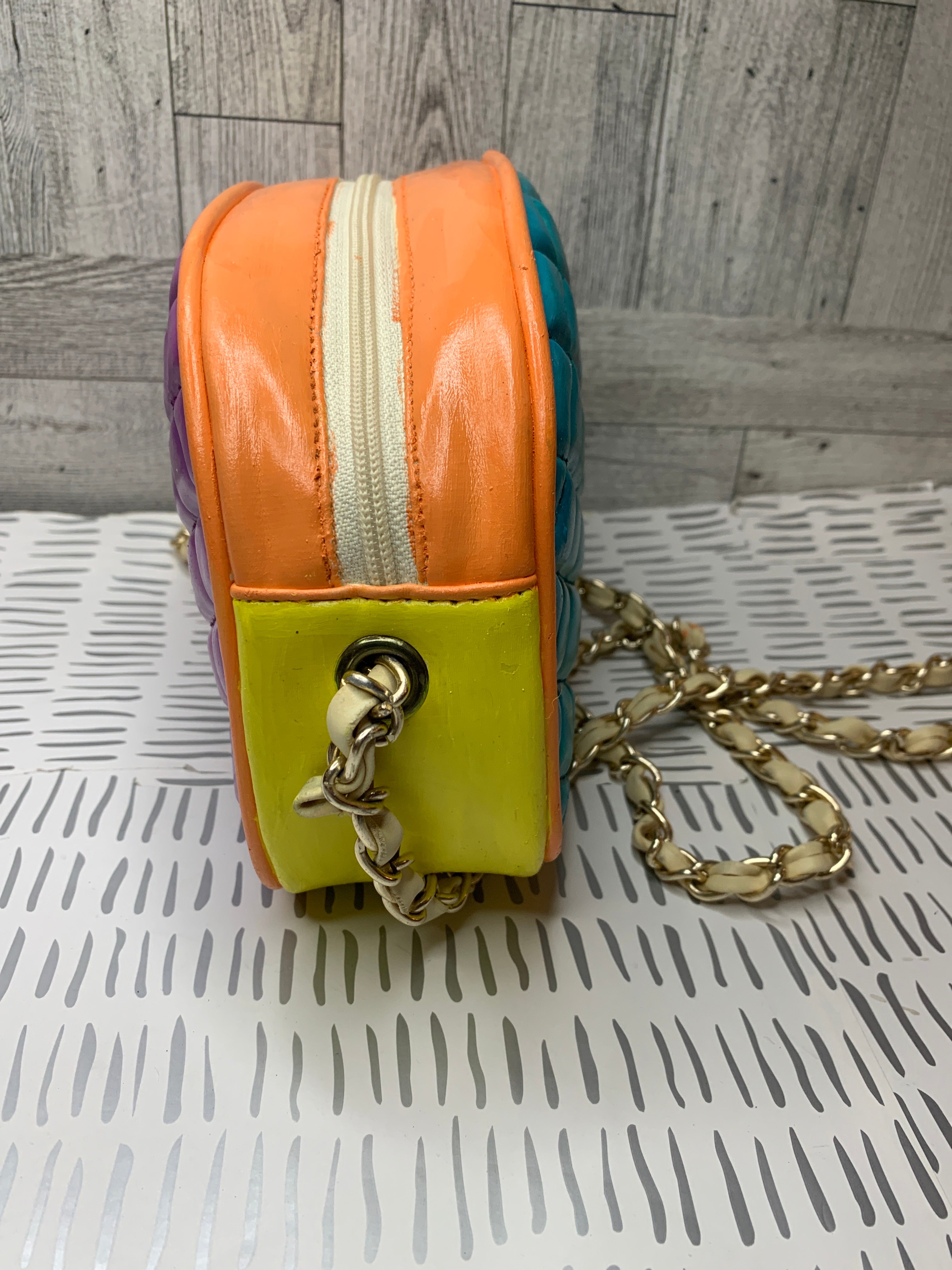 Colorful quilted bag