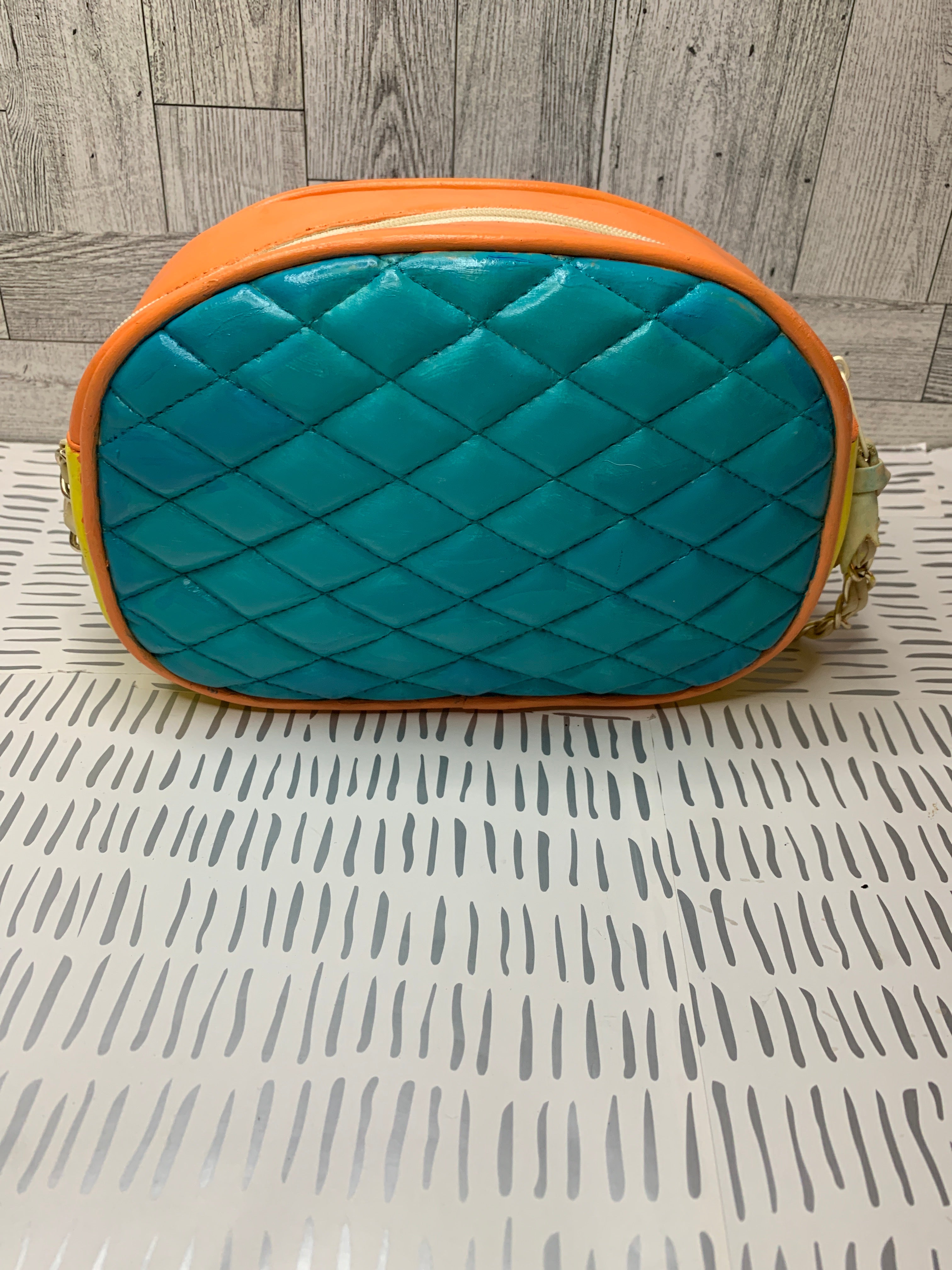 Colorful quilted bag