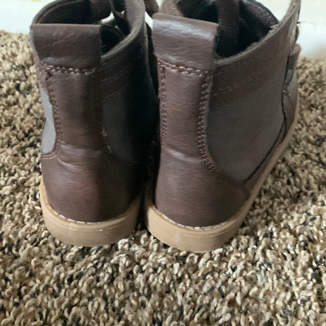 Children’s place boots