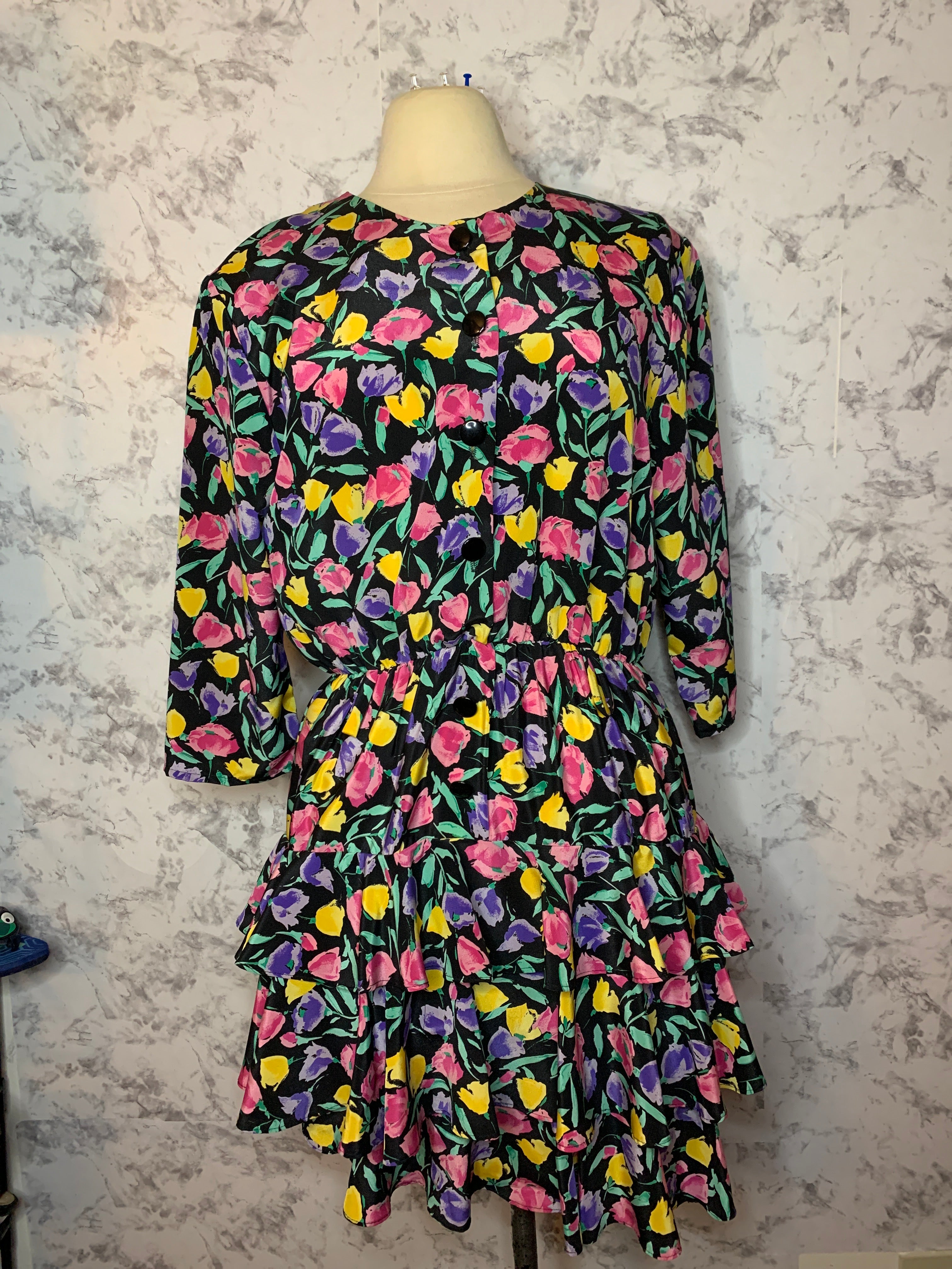 Vintage 70s floral dress