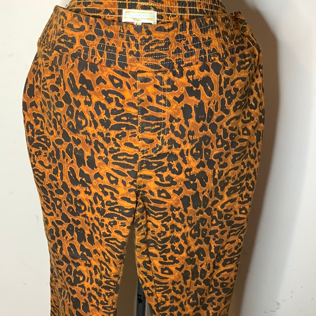 Animal print bell bottom jeggings